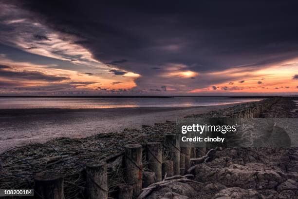 anoitecer, o mar do norte (grande alcance dinâmico - norderney imagens e fotografias de stock