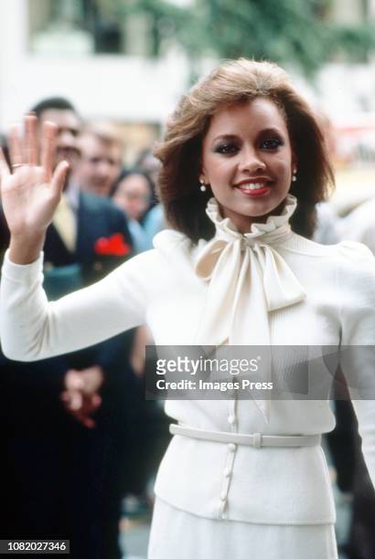 Vanessa Williams poses for photographers September 19, 1983 after being crowned Miss America.