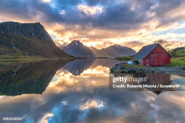 traditional rorbu, vagspollen, norway - cabin norway stock pictures, royalty-free photos & images