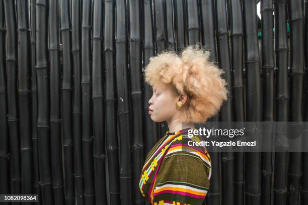 side profile of a woman - showus africa stock pictures, royalty-free photos & images