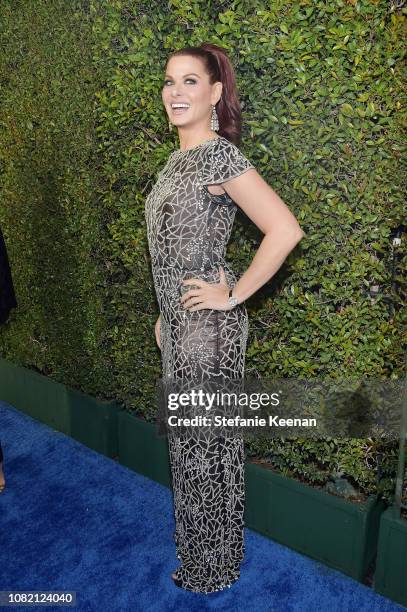 Debra Messing attends the 24th annual Critics' Choice Awards at Barker Hangar on January 13, 2019 in Santa Monica, California.