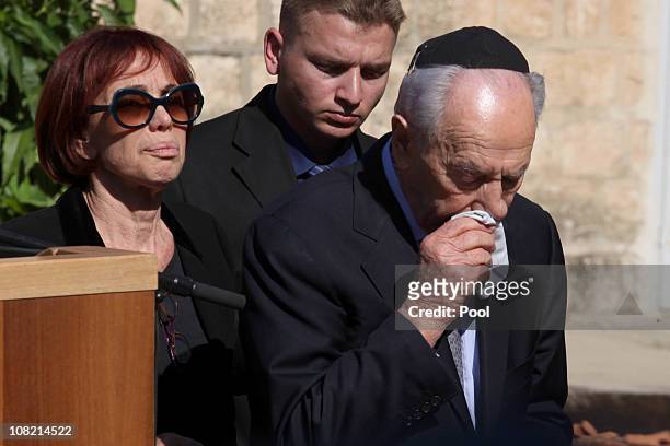 Israeli President Shimon Peres is seen during the funeral service of his late wife Sonia, during her funeral ceremony on January 21, 2011 in Ben...