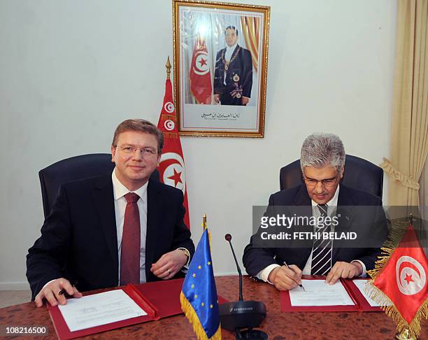 Tunisian development and International Cooperation Minister Mohamed Nouri Jouini and Czech Commissionner for Enlargement and European Neighbourhood...