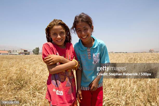 children of war / bekaa valley, lebanon (2013) - stephan rebernik stock-fotos und bilder