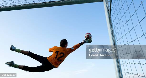 torwart - goalkeeper soccer stock-fotos und bilder