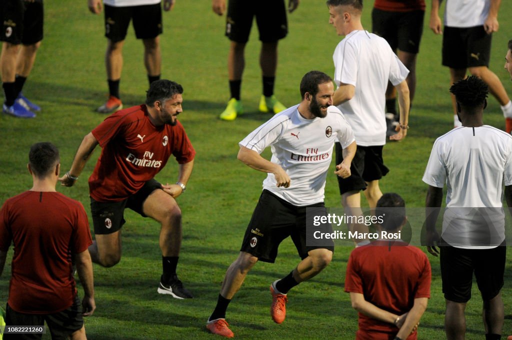 AC Milan Training Session - Italian Supercup Previews