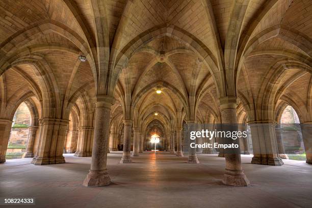 cloisters, glasgow university, scotland. - glasgow university stock pictures, royalty-free photos & images