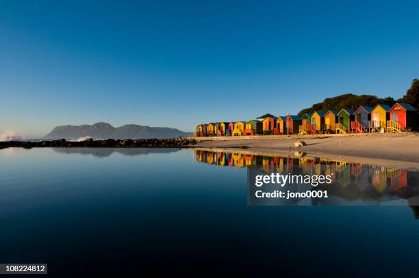 colorful houses seaside landscape - zuid afrika stockfoto's en -beelden