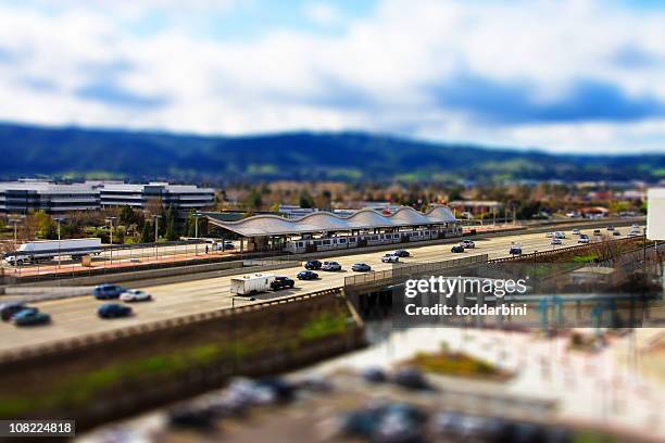 tilt shift train station b.a.r.t. - bart 個照片及圖片檔