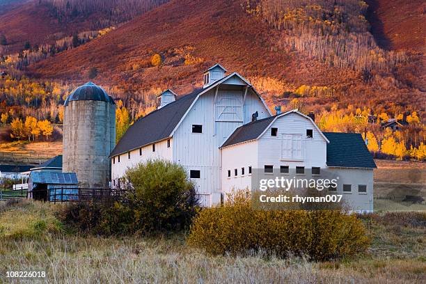 herbst barn - park city utah stock-fotos und bilder