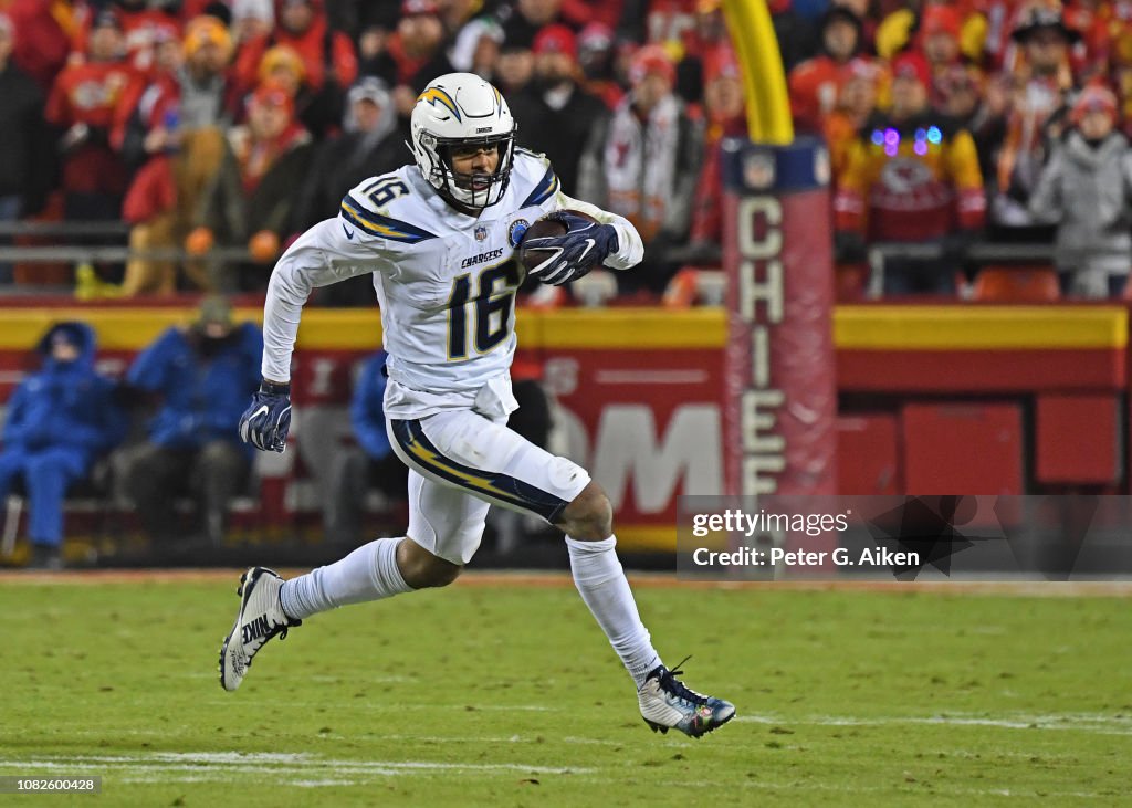 Los Angeles Chargers v Kansas City Chiefs