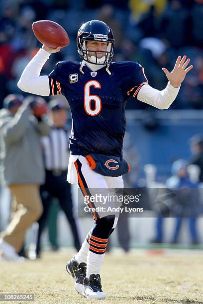 Quarterback Jay Cutler of the Chicago Bears warms up before taking on the Green Bay Packers in the NFC Championship Game at Soldier Field on January...