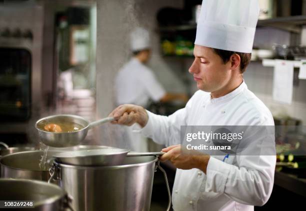 restaurante de cozinha - stew pot imagens e fotografias de stock