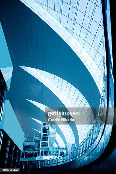 modern architecture of building - dubai buildings stock pictures, royalty-free photos & images