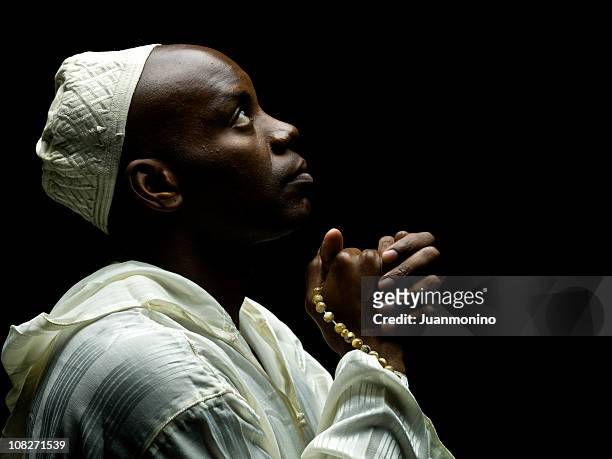 sudanês homem muçulmano - sudão - fotografias e filmes do acervo