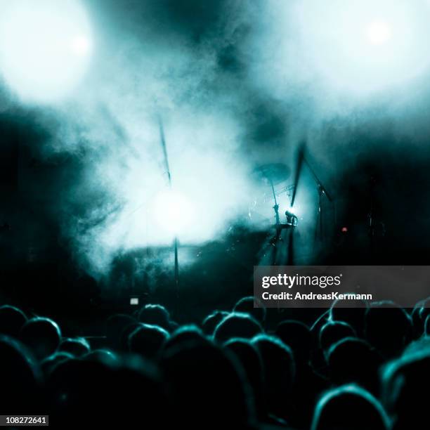 concerto rock spettacolo luminoso entrava - popular music concert foto e immagini stock