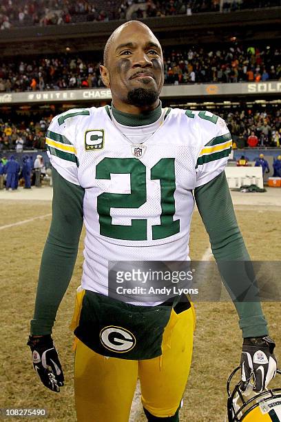 Charles Woodson of the Green Bay Packers reacts after the Packers 21-14 victory against the Chicago Bears in the NFC Championship Game at Soldier...