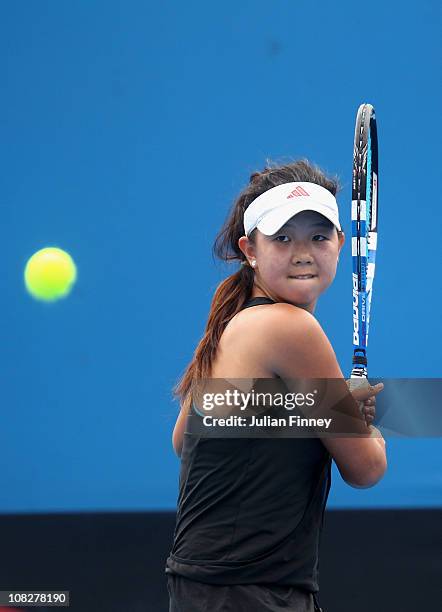 Jennifer Renn 60 Jennifer Ren Stock Photos, High-Res Pictures, and Images - Getty Images