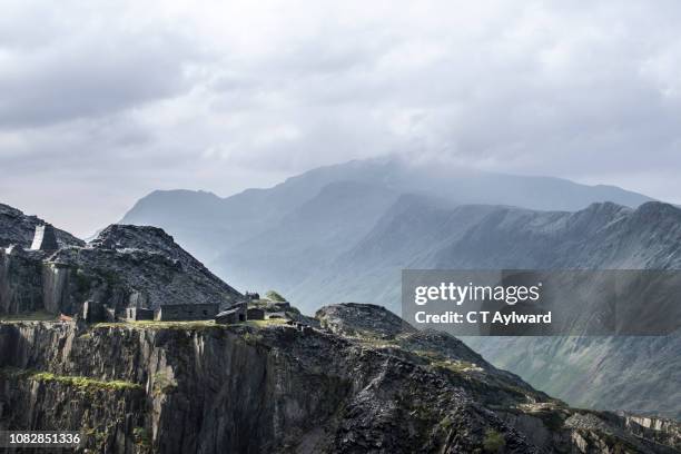 abandoned dinorwig slate quarry llanberis - dinorwic quarry stock pictures, royalty-free photos & images