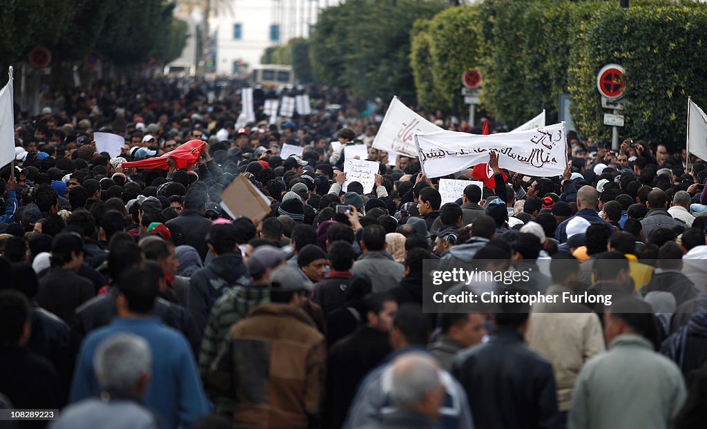 Demonstrations Continue In Tunisia As Calls Come For Dissolution Of Ruling Party