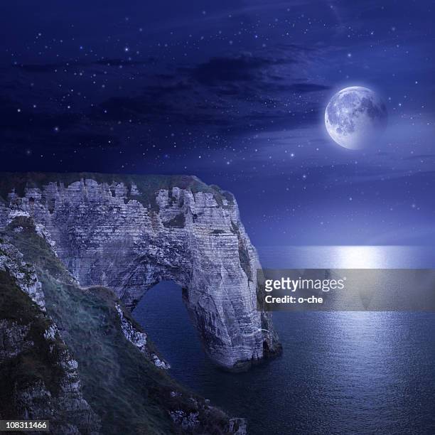 night etretet cliffs - alabaster coast stock pictures, royalty-free photos & images