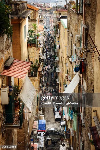 quartiere italiano - vicolo foto e immagini stock