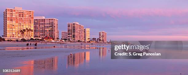 oceanfront residences - coronado island stockfoto's en -beelden