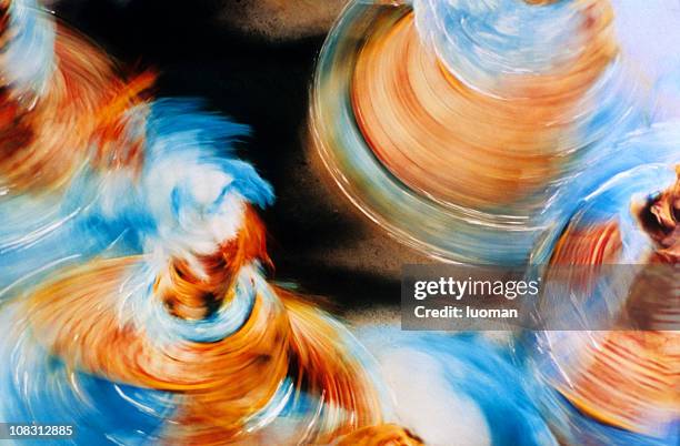 carnaval de río de janeiro-baianas - música latinoamericana fotografías e imágenes de stock