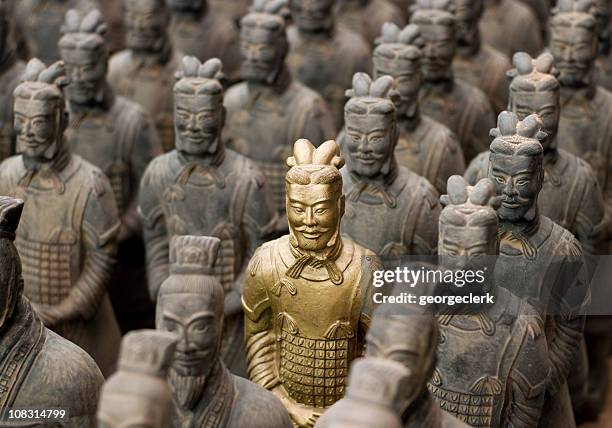 eine von vielen - terracotta army stock-fotos und bilder