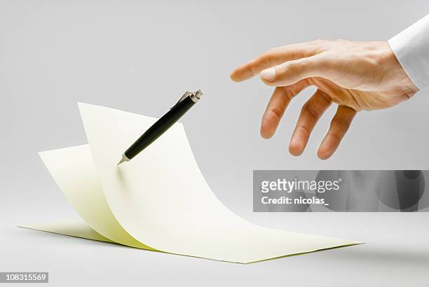 zero gravity writing - pen paper stock pictures, royalty-free photos & images