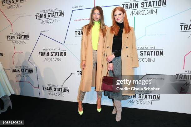 Sarah Rafferty Modelling 3,290 Sarah Rafferty Photos & High Res Pictures - Getty Images