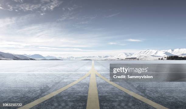 private aircraft parking on the tarmac - jet tarmac stock pictures, royalty-free photos & images