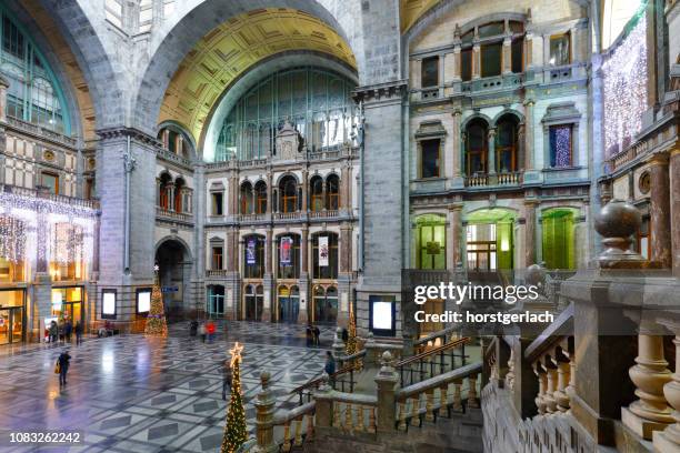 central station von antwerpen, belgien - provinz antwerpen belgien stock-fotos und bilder