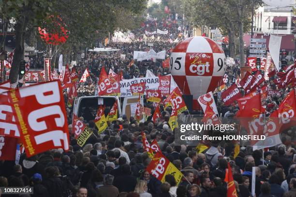 France was hit again by a new wave of demonstrations on Thursday over the unpopular raise of retirement age, but compared with the previous protests,...