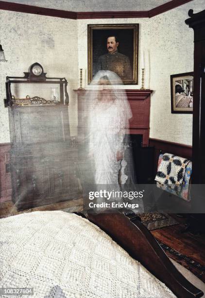 esprit"" - ghost photos et images de collection