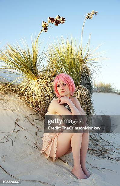lost in the desert - pink hair stock pictures, royalty-free photos & images