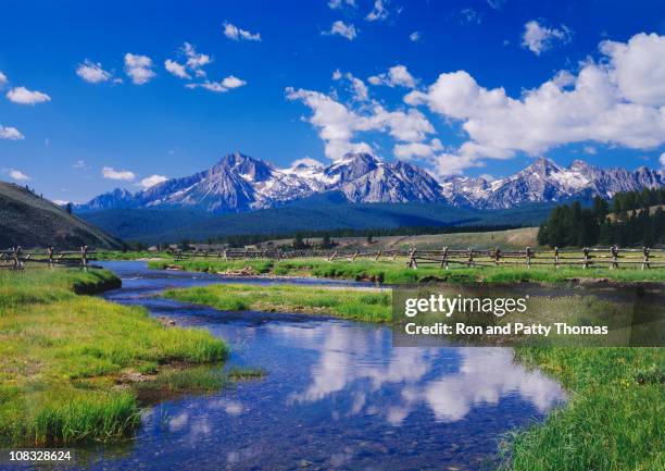 river and mountains in sawtooth mountain range, idaho - idaho stock pictures, royalty-free photos & images