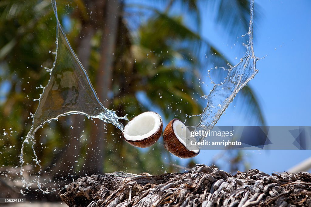Salpicaduras de agua de coco