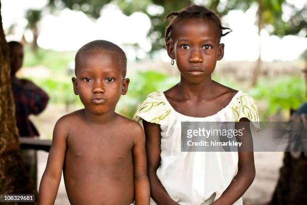 african children - native african girls 個照片及圖片檔