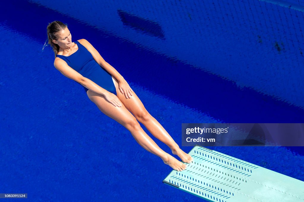 Backfall Dive Back Dive High-Res Stock Photo - Getty Images