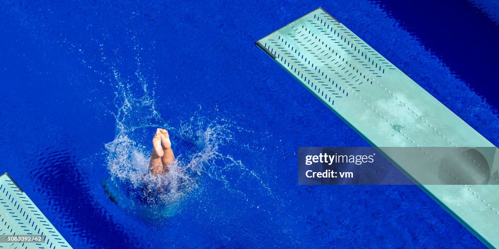 Platform Diving High-Res Stock Photo - Getty Images