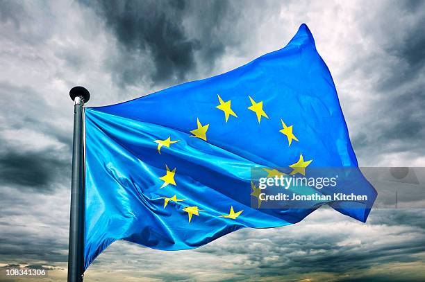 european union flag - europese unie vlag stockfoto's en -beelden
