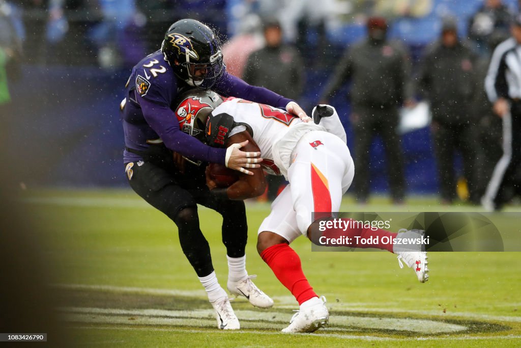 Tampa Bay Buccaneers v Baltimore Ravens