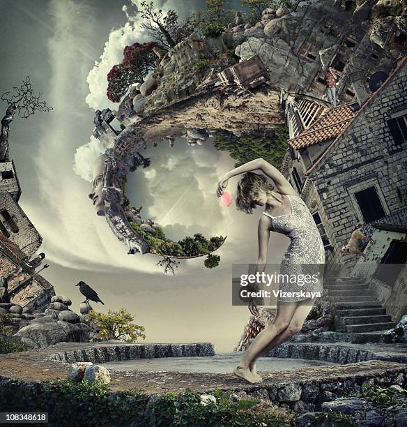 meu spirale mundo - surrealismo imagens e fotografias de stock