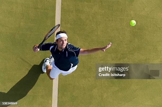 joueur de tennis - tennis service photos et images de collection