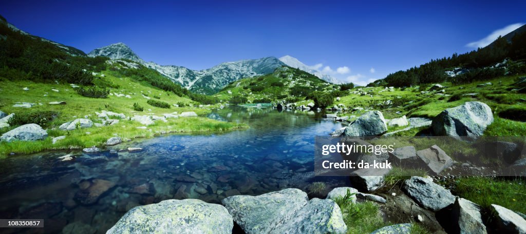 Fluss im Piringebirge