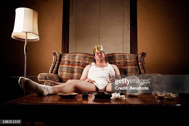 bianco cestino serie: re del castello - stereotipo foto e immagini stock