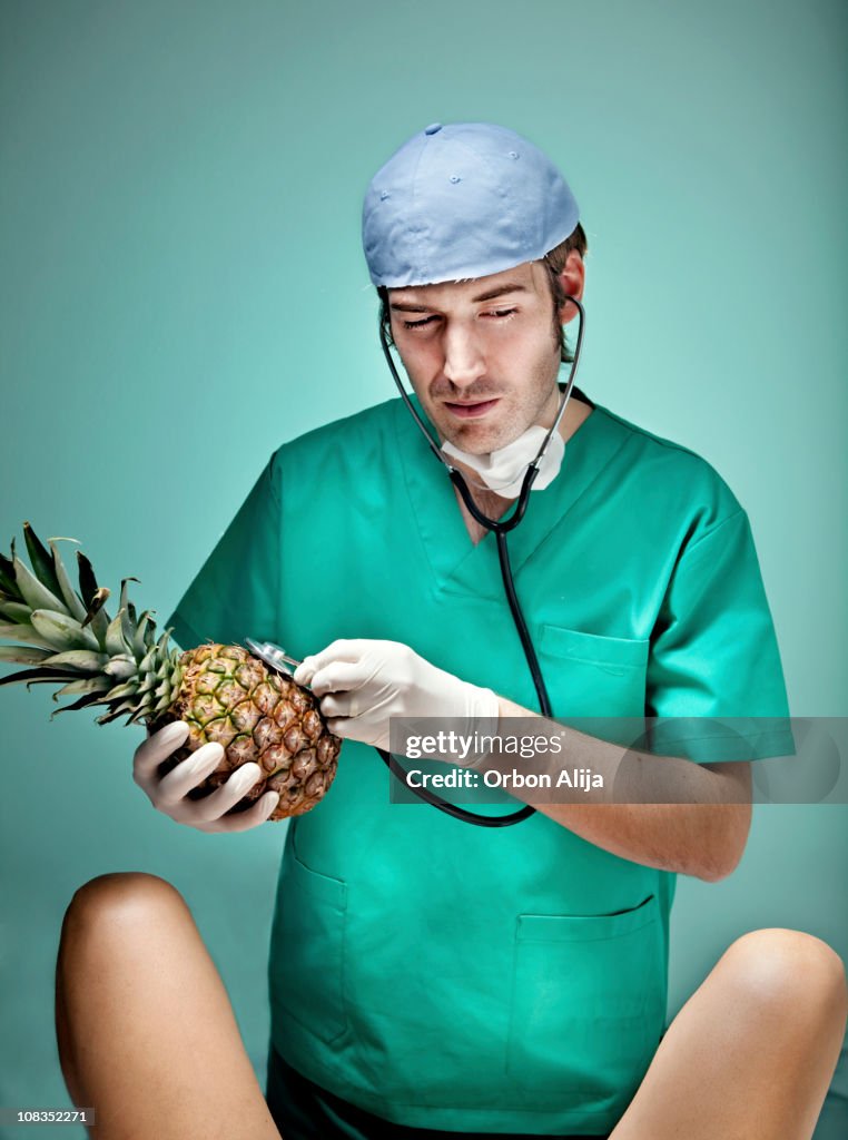 To have a pineapple