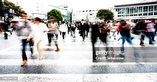 shibuya crossing - crossing the road stock pictures, royalty-free photos & images