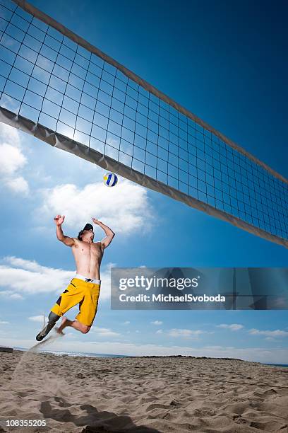 prosthetic volleyball - beach volleyball stockfoto's en -beelden